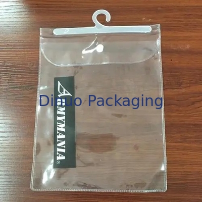 Yapışkan Bantlı Özel Boyutlu PVC Şeffaf Ambalaj Torbaları Kancalı OEM / ODM