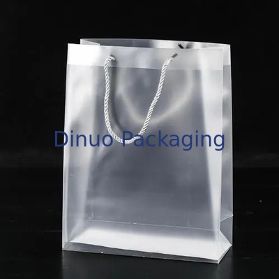 Plastik Düğmeli ve Elli Konfeksiyon Ambalajı Şeffaf PVC Ambalaj Torbaları