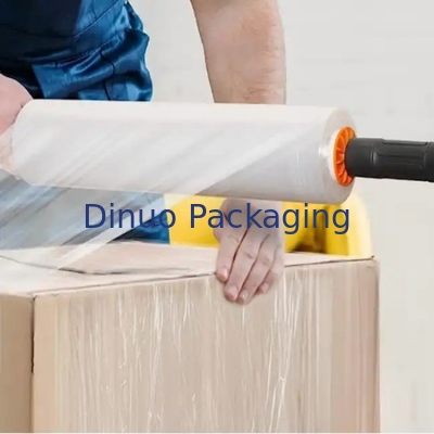 LLDPE kırmızı germe ve daralma filmi 0.012mm Plastik kolu ile tasarlanmıştır