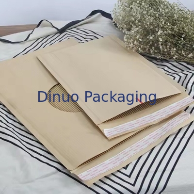 Kişisel Mükemmel Bal Çubukları Gömlek Yastık Poly Mailer Yastıklı Nakliye Zarfları Kraft Kağıdı Balonlu Posta Çantaları