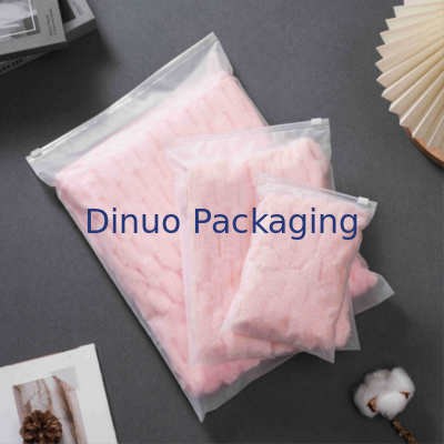 Logolu Özel Kendinden Yapışkanlı CPE Fermuarlı Çantalar Buzlu Plastik Kilitli Torba